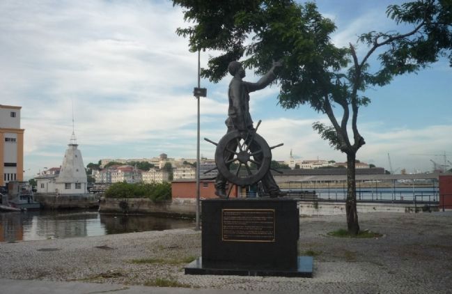 Joo Cndido Felisberto Memorial - Rio de Janeiro waterfront image. Click for full size.