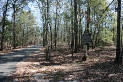 Fort Mitchell Military Cemetery Marker and Road to the Fort Site image. Click for full size.