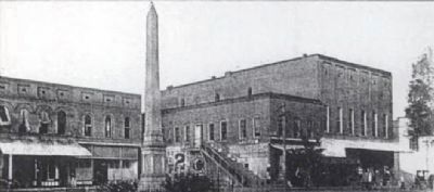 Edgefield Public Square<br>Confederate Monument in Original Location image. Click for full size.