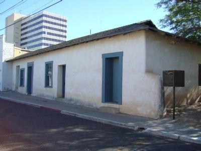 Leonardo Romero House image. Click for full size.