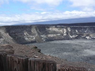 Halema'uma'u Crater from Crater Overlook image. Click for full size.