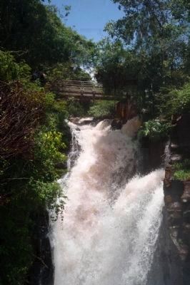 The Bernabe Mendez Bridge - <br><i>Salto: Guardaparque Bernabe Mendez</i>. Click for full size. The Bernabe Mendez Bridge - <br><i>Salto: Guardaparque Bernabe Mendez</i> image. Click for full size.