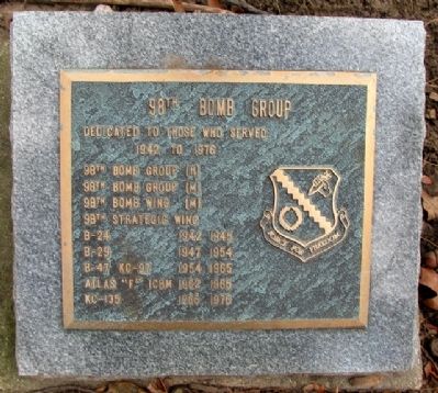98th Bomb Group Marker. Click for full size. 98th Bomb Group Marker image. Click for full size.