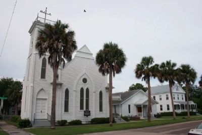 Apalachicola First United Methodist Church & Marker image. Click for full size.