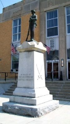 Vinton County Civil War Memorial image. Click for full size.