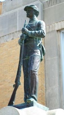 Vinton County Civil War Memorial Statue image. Click for full size.