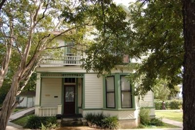 Southgate-Lewis House image. Click for full size.