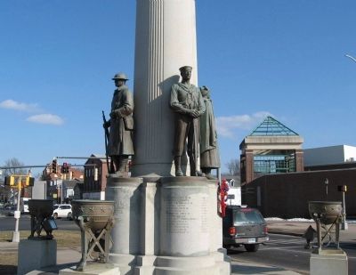 Meriden World War I Memorial. Click for full size. Meriden World War I Memorial image. Click for full size.