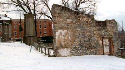 Pottery Ruins and Marker. Click for full size. Pottery Ruins and Marker image. Click for full size.
