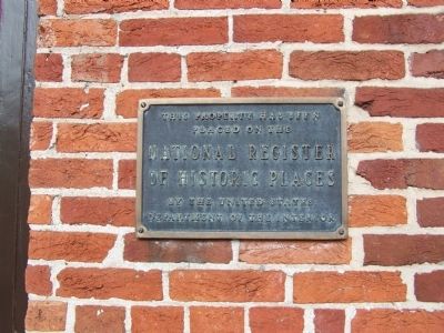 Nation Register of Historic Places plaque on stationmaster's house. image. Click for full size.