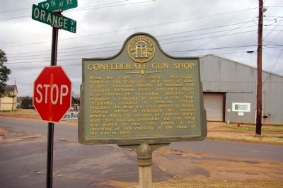 Confederate Gun Shop Marker image. Click for full size.