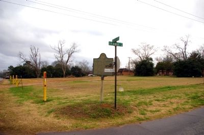 Confederate Gun Shop Marker image. Click for full size.