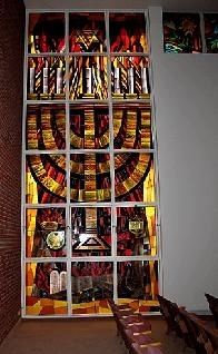 Stained glass window, Mt. Sinai Congregation image. Click for full size.