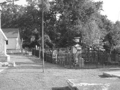 Holy Cross Churchyard image. Click for full size.