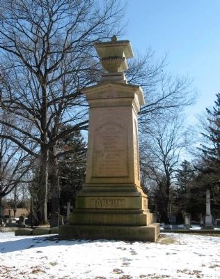 Nearby Tombstone of P.T. Barnum, who made Tom Thumb Famous image. Click for full size.