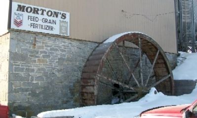 Hunter Mill Waterwheel image. Click for full size.