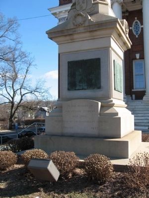 Meriden Soldiers Memorial image. Click for full size.