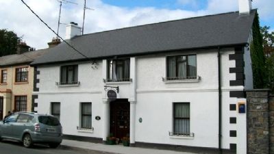 Headfort Place Marker. Click for full size. Headfort Place Marker image. Click for full size.