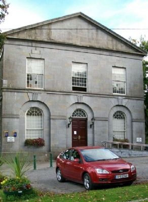 Kells Courthouse and Marker. Click for full size. Kells Courthouse and Marker image. Click for full size.