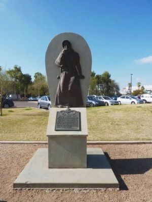 Arizona's Pioneer Women Statue image. Click for full size.