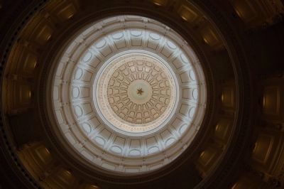 The Texas Capitol image. Click for full size.