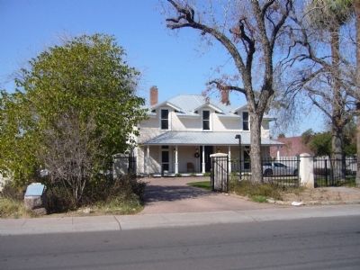 Farmer-Goodwin Mansion. Click for full size. Farmer-Goodwin Mansion image. Click for full size.