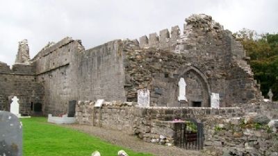 Murrisk Friary / Mainistir Mhuraisce & Marker. Click for full size. Murrisk Friary / Mainistir Mhuraisce & Marker image. Click for full size.