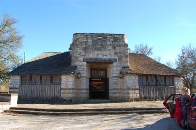Longhorn Cavern Administration Building image. Click for full size.