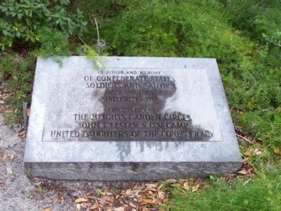 Oaklawn Cemetery, Confederate States Soldiers and Sailors Memorial Stone image. Click for full size.