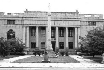 Lee County Courthouse image. Click for full size.