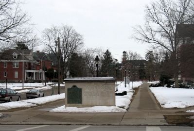 Albion College Marker with view of campus behind. image. Click for full size.