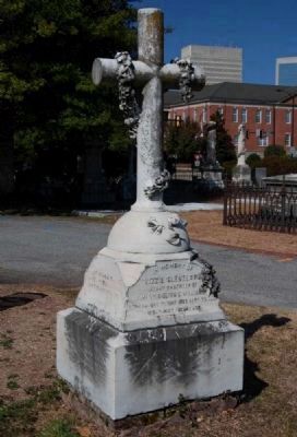 Lizzie Cleveland (1877-1877) Tombstone image. Click for full size.