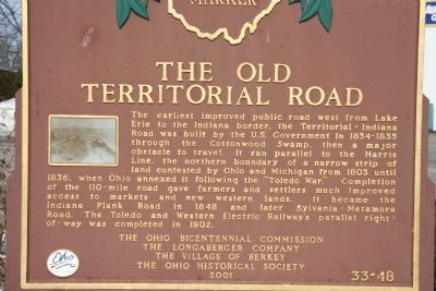 The Old Territorial Road Marker image. Click for full size.