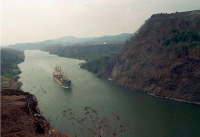 North Bound View of the Panama Canal at Gaillard Cut viewed from Contractor Hill image. Click for full size.