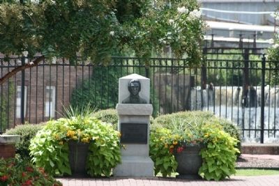 Bust of Daniel Pratt located in Heritage Park image. Click for full size.
