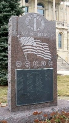 Fayette County War Memorial image. Click for full size.