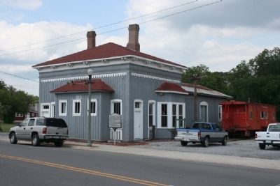 The Alabama Tennessee River Railroad Marker Next to the Southern Railway Depot built in 1868 image. Click for full size.