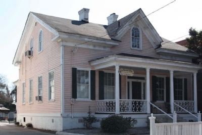 "Chesnut Cottage" Marker. Click for full size. "Chesnut Cottage" Marker image. Click for full size.