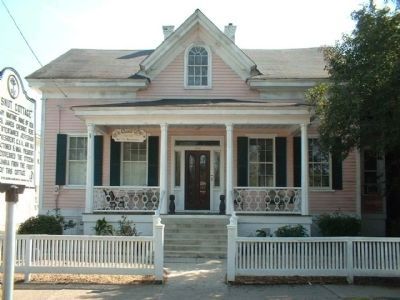 "Chesnut Cottage"and Marker. Click for full size. "Chesnut Cottage"and Marker image. Click for full size.