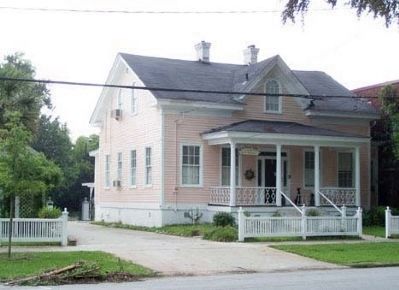 "Chesnut Cottage" Marker. Click for full size. "Chesnut Cottage" Marker image. Click for full size.