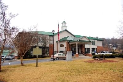 Rabun County Courthouse. Click for full size. Rabun County Courthouse image. Click for full size.