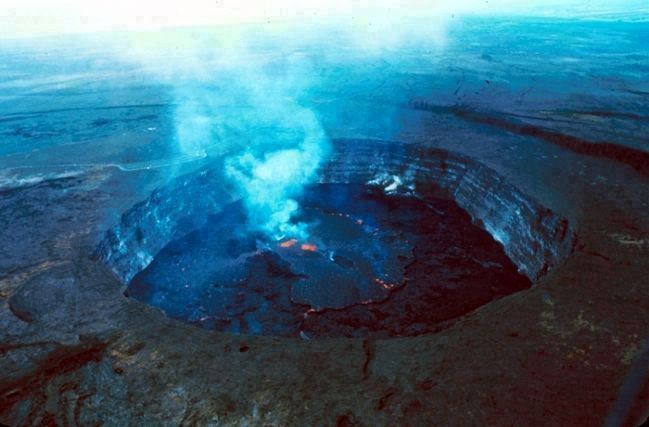 Halema'uma'u Aerial View image. Click for full size.