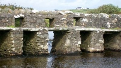 <i>Bunlahinch</i> Clapperbridge Openings. Click for full size. <i>Bunlahinch</i> Clapperbridge Openings image. Click for full size.
