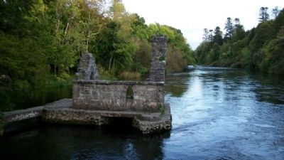 Monk's Fishing House on the River Cong. Click for full size. Monk's Fishing House on the River Cong image. Click for full size.