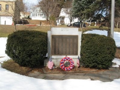 Plymouth Vietnam Veterans Memorial image. Click for full size.