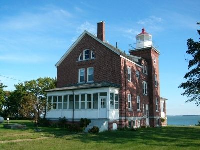 South Bass Island Light image. Click for full size.