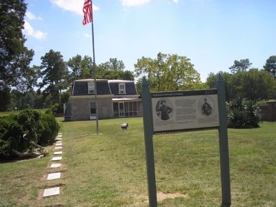 Marker in the Yorktown National Cemetery. Click for full size. Marker in the Yorktown National Cemetery image. Click for full size.