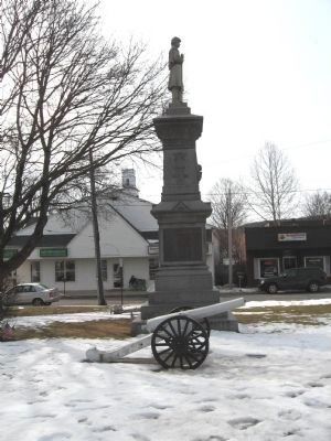 Thomaston Soldiers Memorial image. Click for full size.