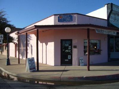 Site of Headquarters Saloon. Click for full size. Site of Headquarters Saloon image. Click for full size.
