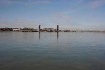 The Railroad Crossing over the Tennessee River. image. Click for full size.